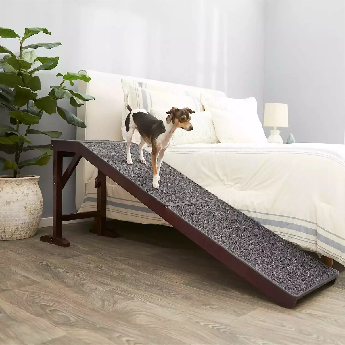 Frisco Deluxe Wooden Carpeted Dog Ramp